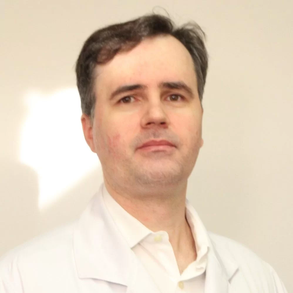 Dr. Luciano Henrique Melato