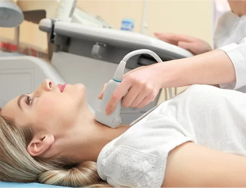 Ultrassom Colorido Com Doppler De Carótidas/Vertebrais